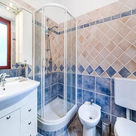 Pini Apartment